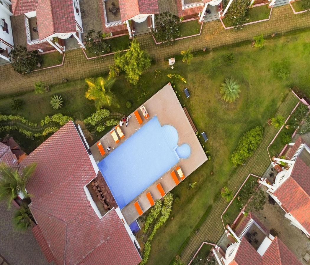 Span Suites & Villa Morjim Buitenkant foto