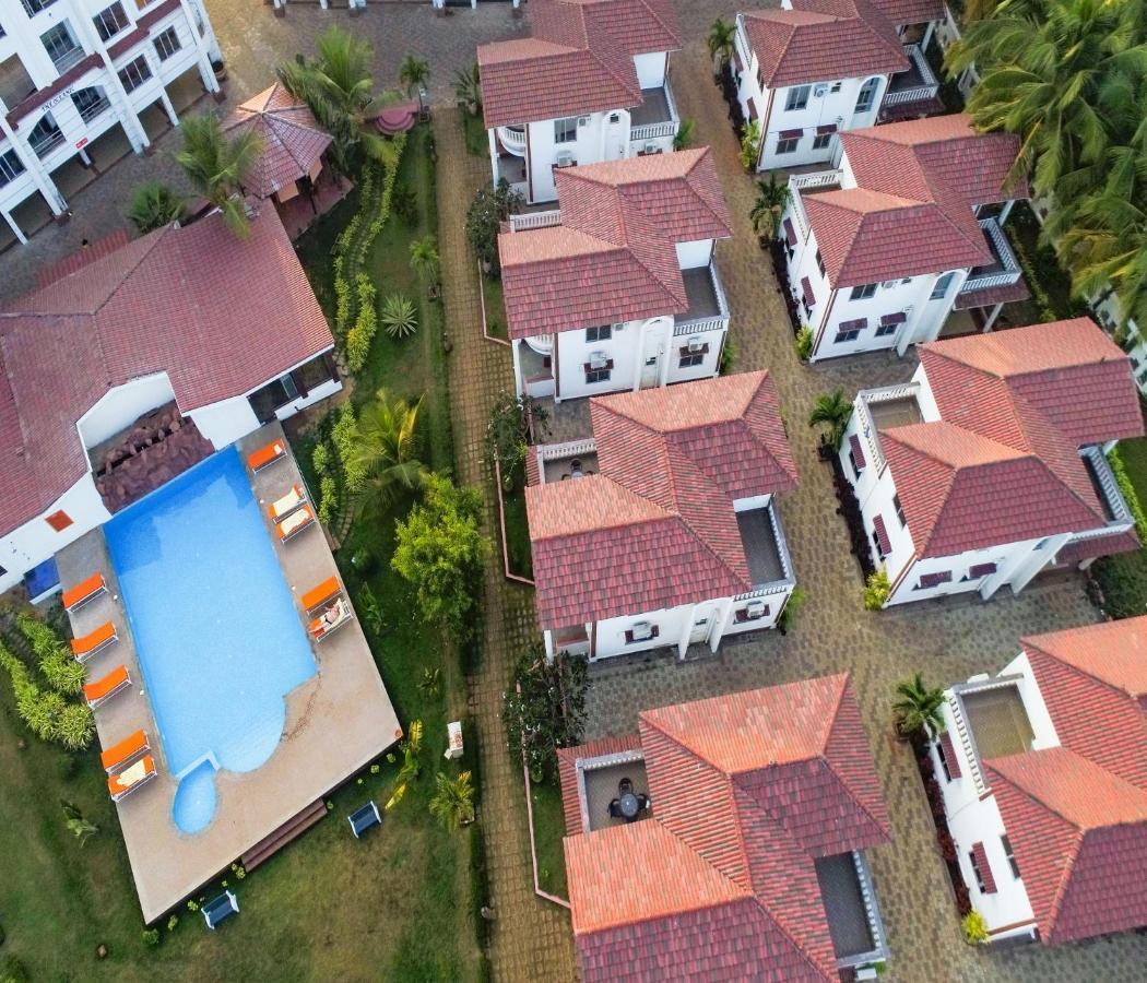 Span Suites & Villa Morjim Buitenkant foto