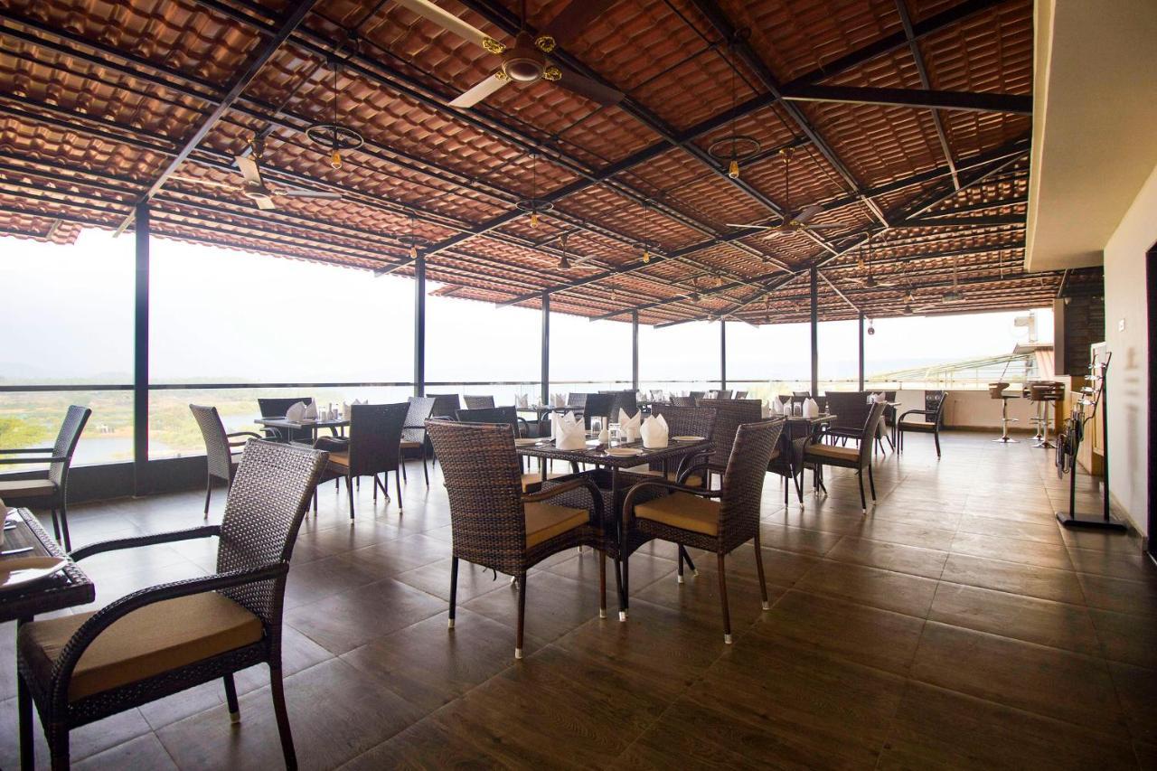 Span Suites & Villa Morjim Buitenkant foto